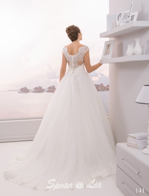 https://www.sposa-lia.com/images/stories/virtuemart/product/141 (3).jpg